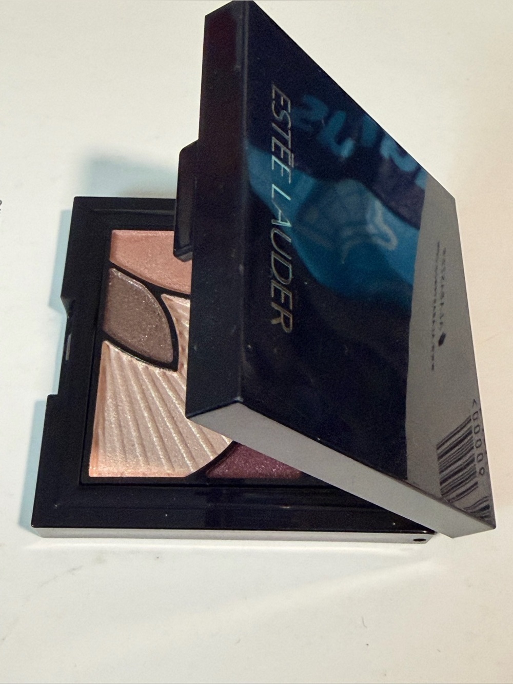 Estée Lauder Pure Color Eye Shadow - Picture 5 of 7